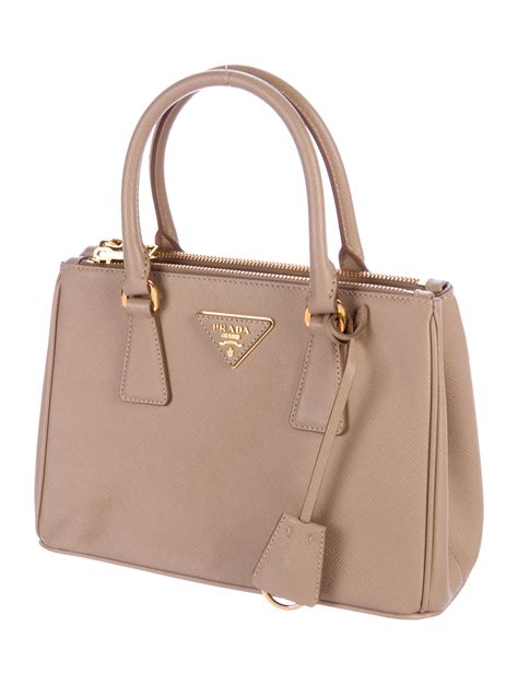 prada mini saffiano tote|prada saffiano lux mini.